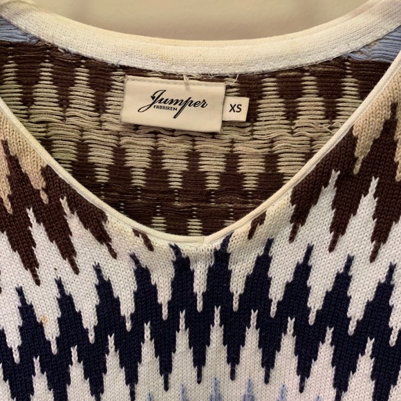 Chevron Pattern Sweater - Picture 2 of 2